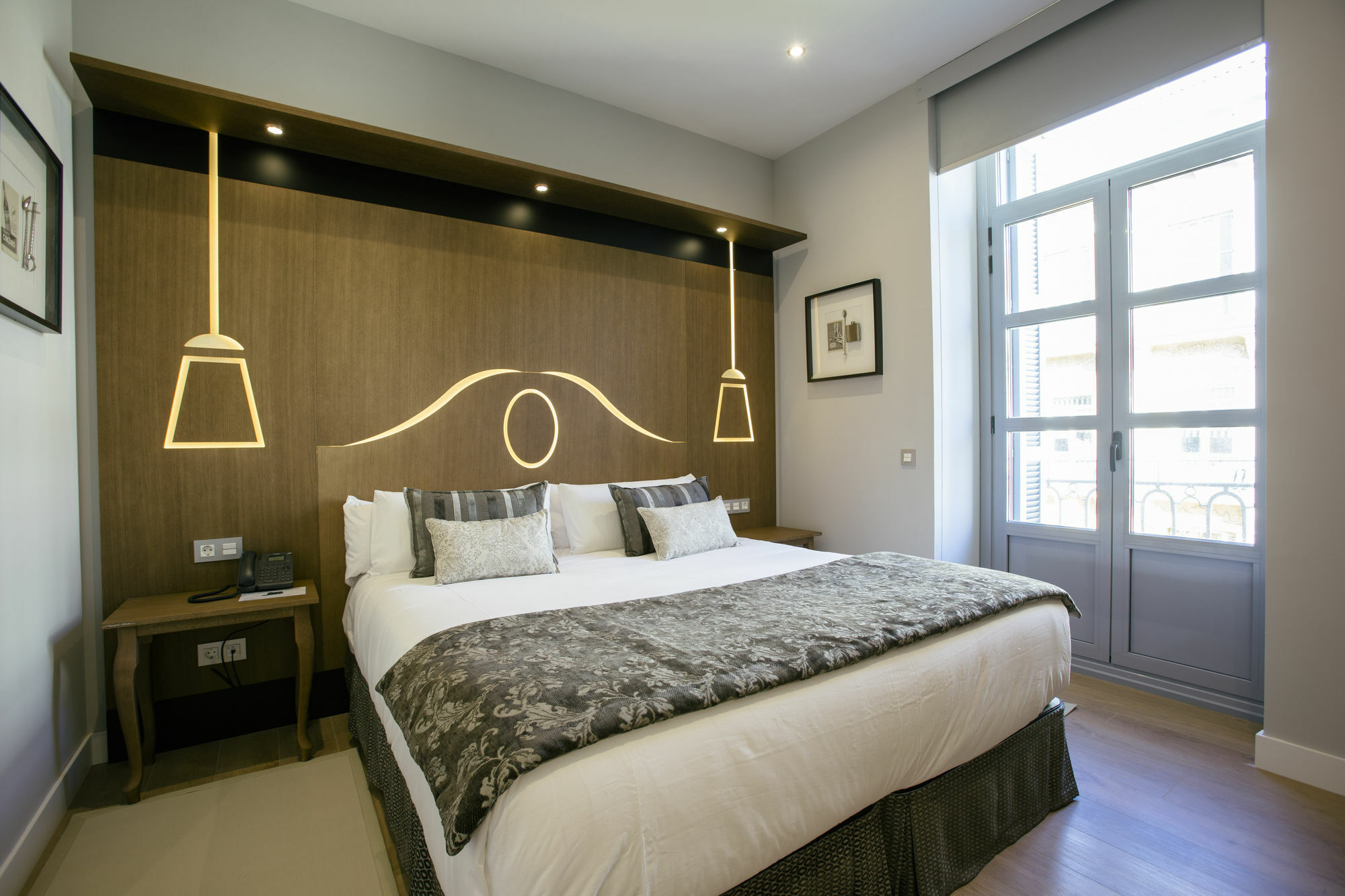 Legazpi Doce Rooms & Suites San Sebastian Luaran gambar